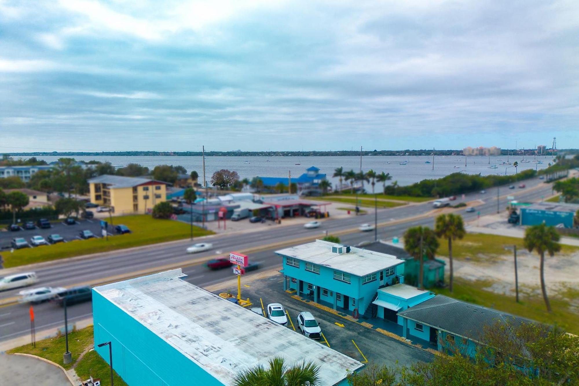 Aladdin Motel By Oyo Merritt Island ภายนอก รูปภาพ